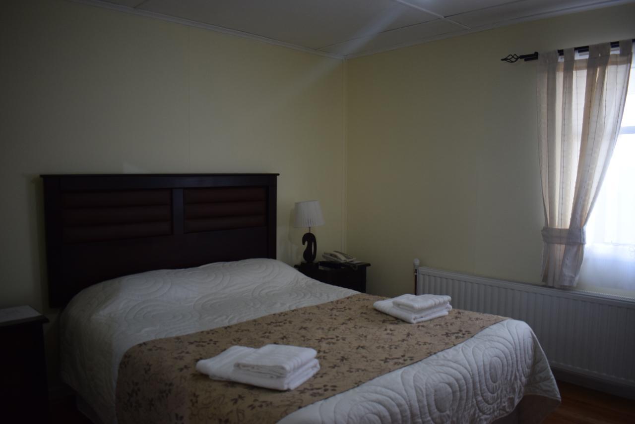 Hostal Loreto Belen Puerto Natales Esterno foto